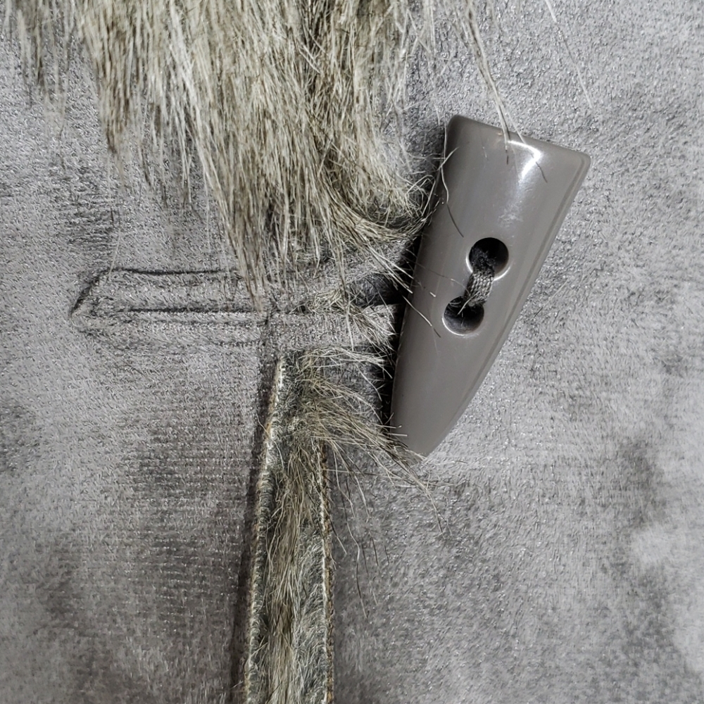 Fever Microsuede Vest with Faux Fur Size Medium - Picture 2 of 9